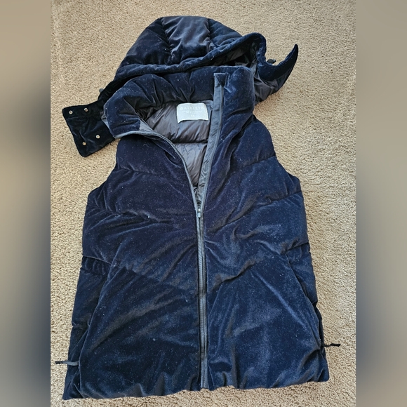 Athleta Lofty Velvet Black Full Zip Down Puffer Vest with Hood size XS - Picture 1 of 4